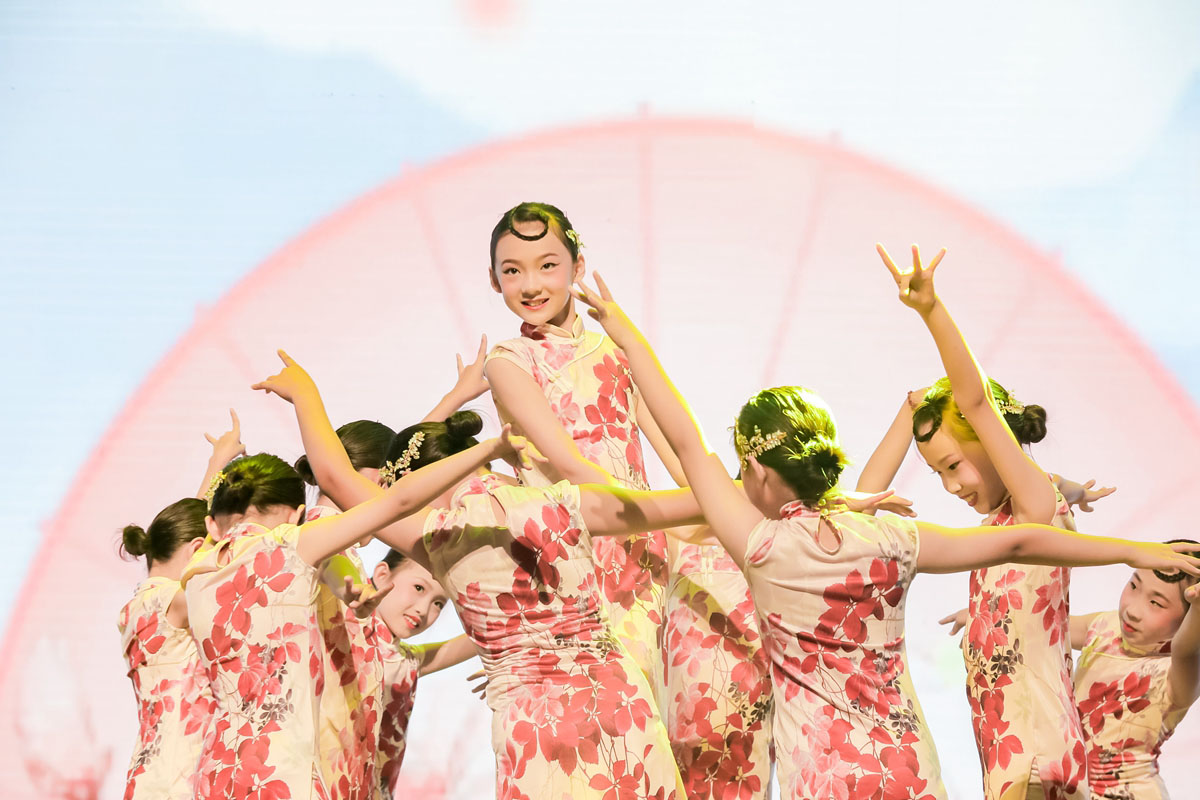 2021绽放的向阳花全国青少儿美术盛典上海站