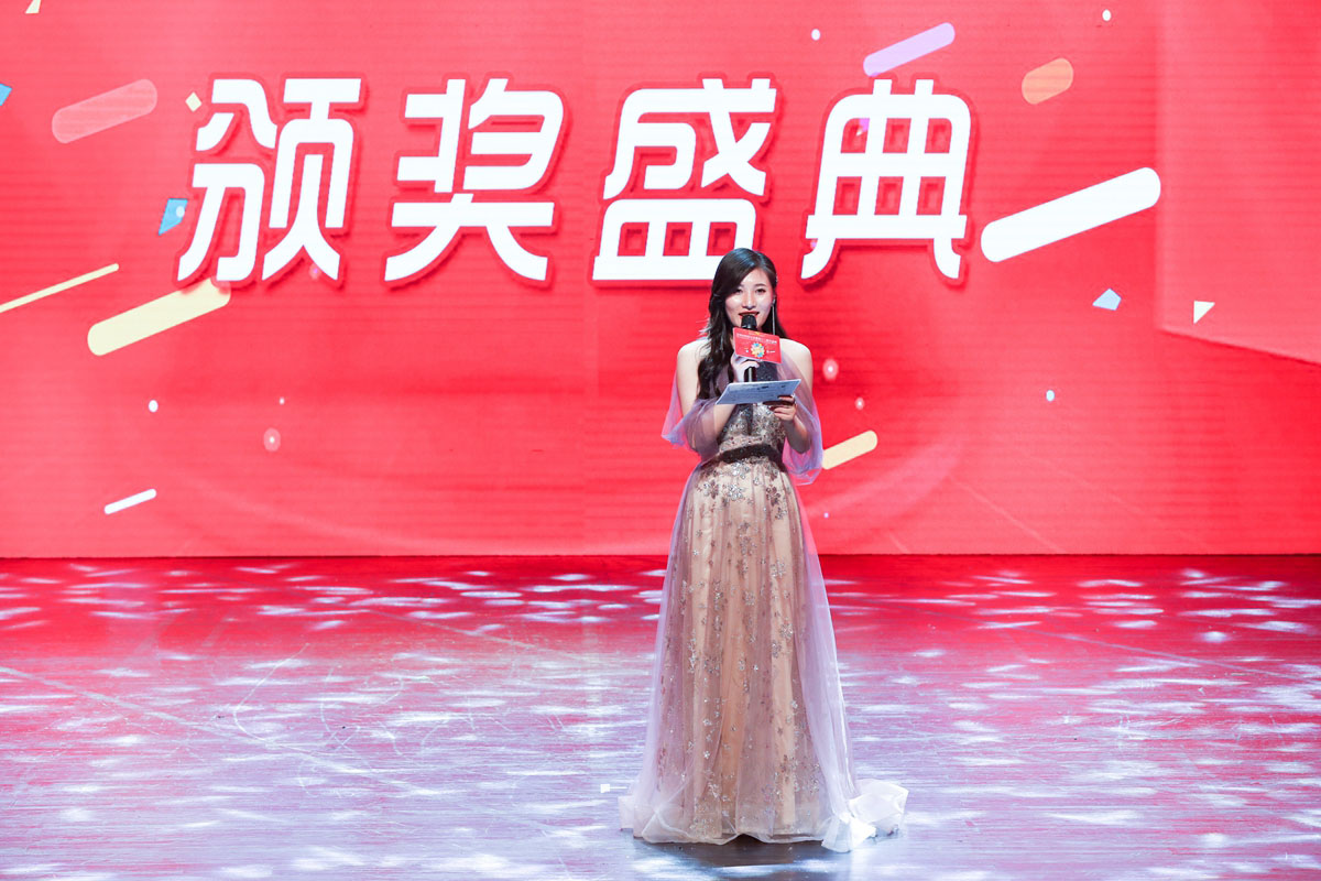 2021绽放的向阳花全国青少儿美术盛典上海站